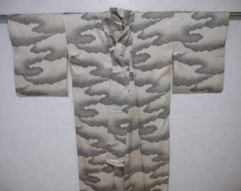 Vintage Kimono LS 2558, off White Colored Silk - Etsy