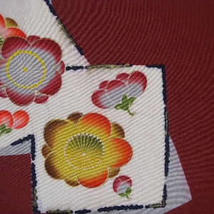 Vintage kimono LS 241, dieprood, zijde, yuzen