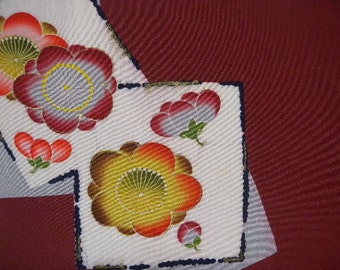 kimono vintage S241, rouge foncé, soie, yuzen