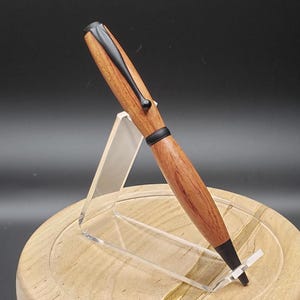 Comfort Pen - Bethlehem Olive