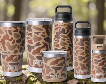 YETI - Wetlands Camo - Personalisierte Lasergravur 30 Unzen, 20 Unzen Becher, 26 Unzen, 18 Unzen oder 12 Unzen Rambler Flasche oder 10 Unzen Lowball