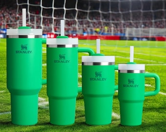 Stanley Meadow Green - Vaso térmico Quencher H2.0 Flowstate personalizado con grabado láser de 40 oz, 30 oz, 20 oz y 14 oz - Día de San Patricio, Fútbol