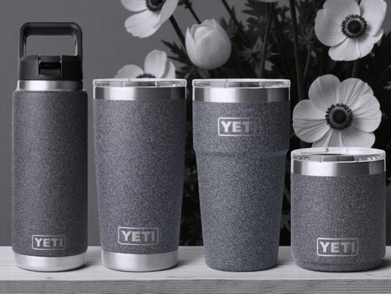 YETI - ブラックストーン - パーソナライズされたレーザー刻印入り 20