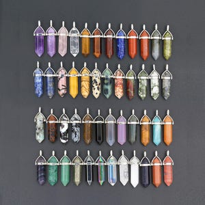 Partihandel Bulk Point DIY Hänge, Sexkantigt Kristallspetsigt Hänge, Naturlig Ädelstenshänge, Läkande Kristall Penna Spetshänge Halsband