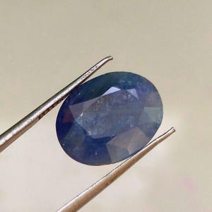 6.50 Cts Natural Blue Sapphire Gemstone: Untreated Oval Cut, African Origin