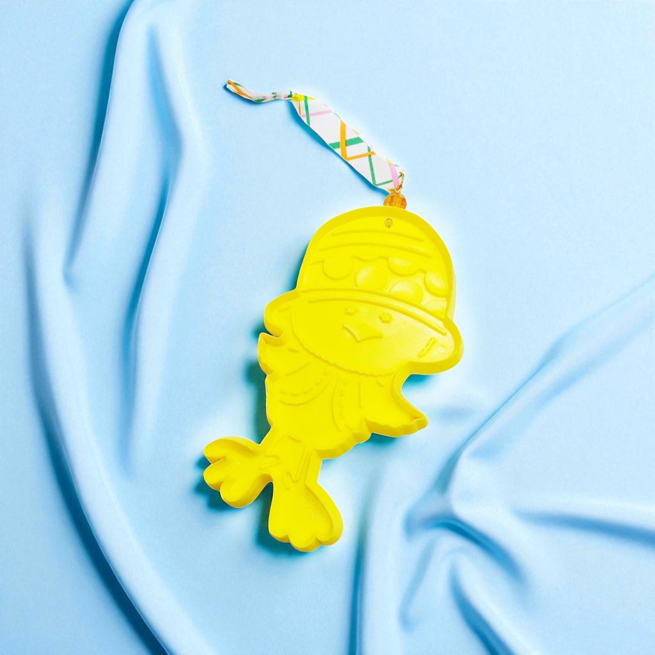 Cute Upcycled Yellow Chick Cookie Cutter Spring Ornament - Spring Hanging Ornament, Indoor / Outdoor Tree Decoration, Garden Decoration - Thumbnail 2