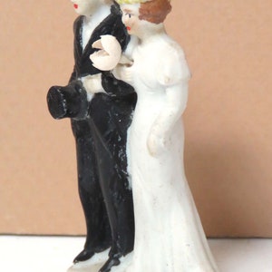 Antique Bride & Groom Cake Topper /1930 Ceramic Bisque Wedding Couple/ Small Vintage Figurine image 4