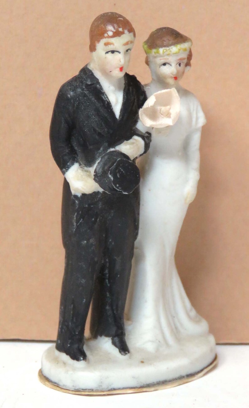 Antique Bride & Groom Cake Topper /1930 Ceramic Bisque Wedding Couple/ Small Vintage Figurine image 2