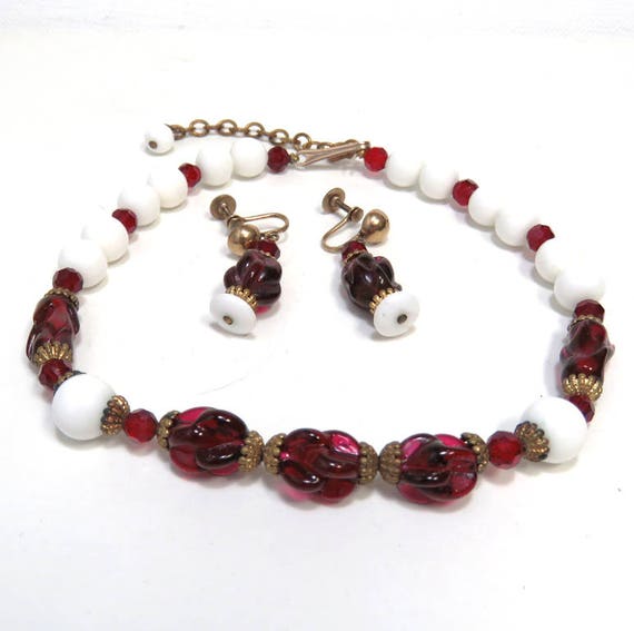 Glass Bead Necklace & Earrings Set/ Vintage Milk … - image 3