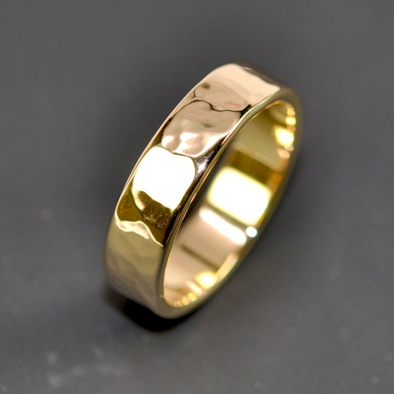 18K Yellow Gold Men's Wedding Band Hammered 5mm Ring | Etsy