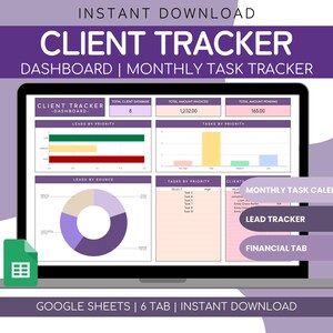 K&ouml;nnte beinhalten: Ein Laptop-Bildschirm zeigt ein Client-Tracker-Dashboard mit Diagrammen und Grafiken. Die Oberfl&auml;che umfasst Abschnitte f&uuml;r Leads, Aufgaben und Finanzdaten. Der Text oben lautet "CLIENT TRACKER" und "INSTANT DOWNLOAD". Das Google Sheets-Symbol ist sichtbar.