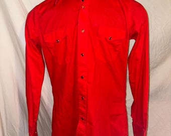 VTG Wrangler Pearl Snap Red Long Tails Shirt Single Needle Tailoring Men Size 15.5x35