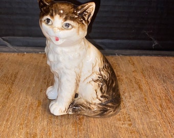 Vintage Antique Mini Painted Ceramic Tabby Cat, Made in Japan