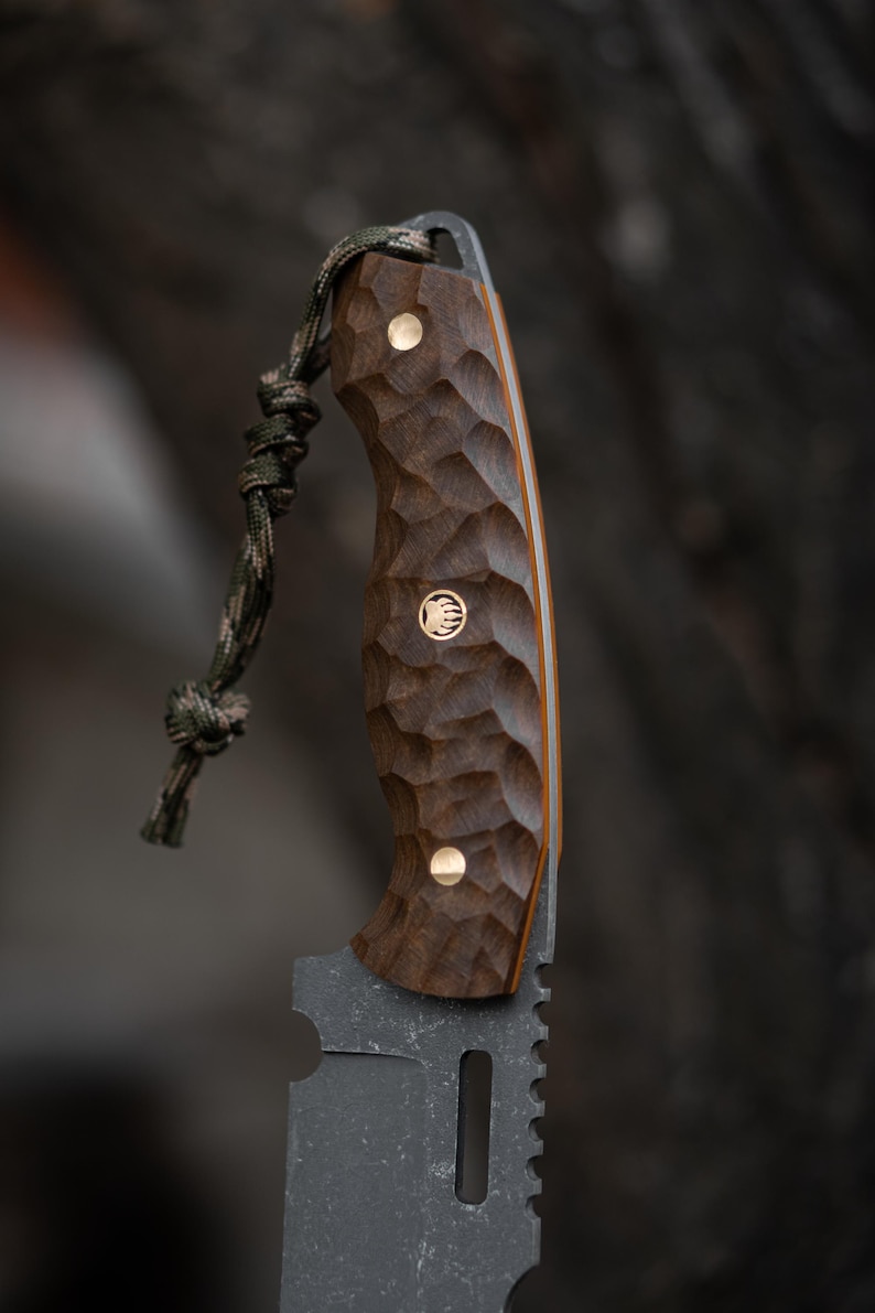 Forged Knife, Damascus Handmade Knives, Brass Pin,Figured Pin, Bear Claw