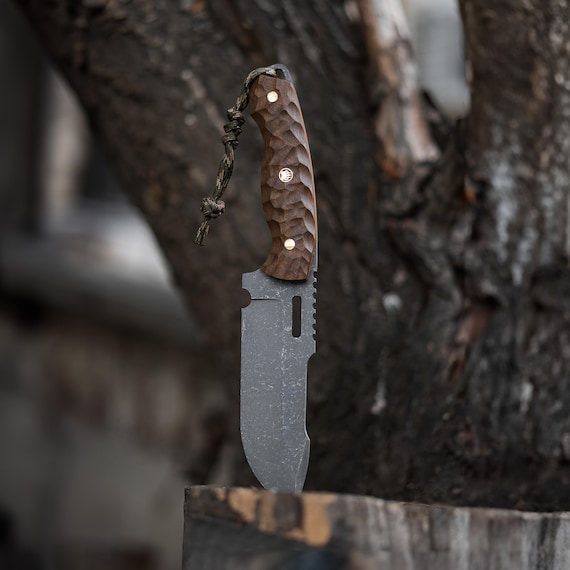 Personalized Handmade Knife, Handcrafted Bushcraft Knife, Camping Knife with Leather Sheath, Outdoor Knife, Sharp Blade, Camping Gift