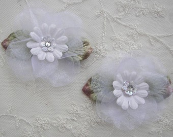 2p WHITE Velvet Daisy Flower Applique Organza Ribbon Fabric Sequin Beaded Junk Journal Slow Stitching Baby Hair Accessory Embellishment