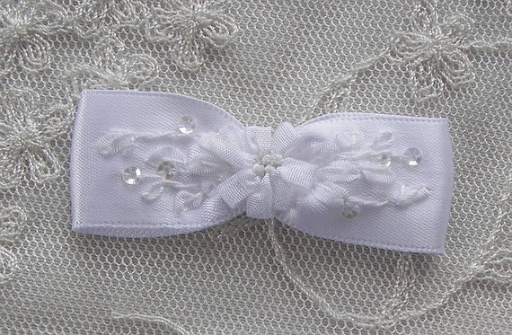 White Lace Bow Embroidered with Sequins Amazon.com: 1 Yard White Mesh Wedding Bow Bowknot Beaded  main image 2