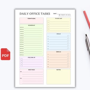 Puede incluir: Un planificador de tareas de oficina diario imprimible con secciones para el objetivo de hoy, el horario, la lista de tareas, las llamadas, los correos electrónicos, el seguimiento, las reuniones y las notas. El planificador está codificado por colores con diferentes colores para cada sección.