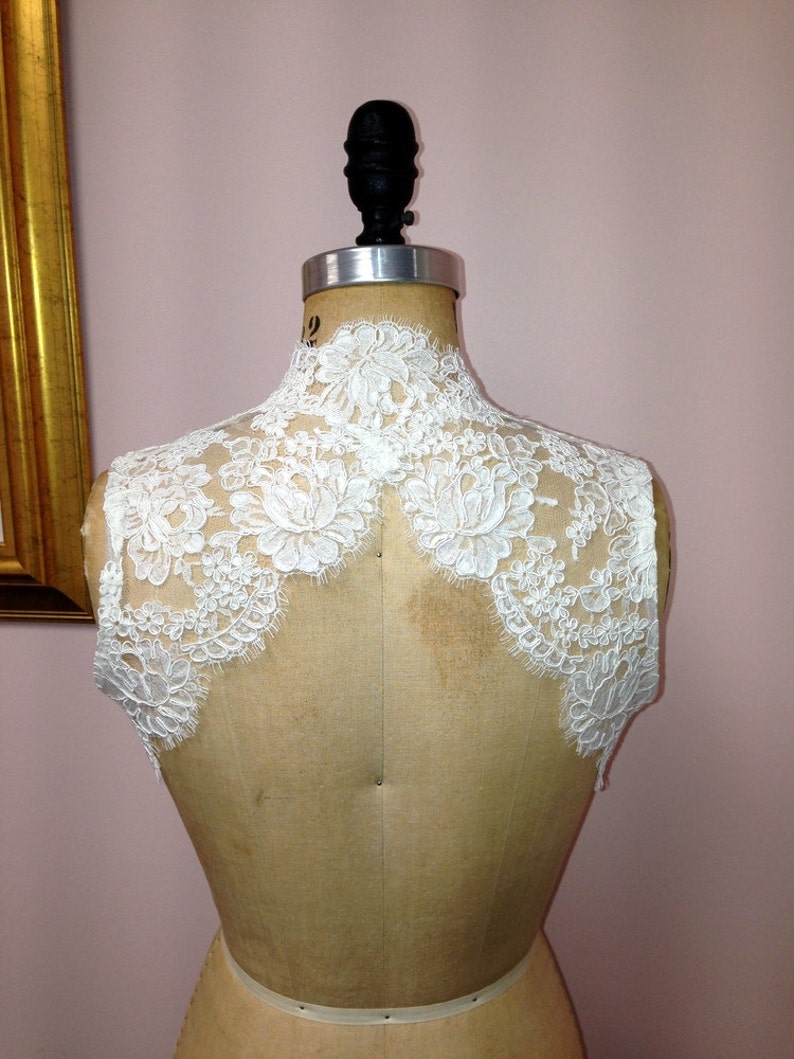 Sleeveless Keyhole Back Alencon Lace Bridal Bolero image 1