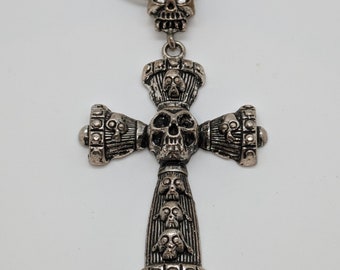 Skull Keychain/Skull Cross Keyring/Biker Keychain/Biker Accessory/Gothic Keyring/Jewelry Supply/Skull Pendant/Biker Jewelry/7 Skull Keyring