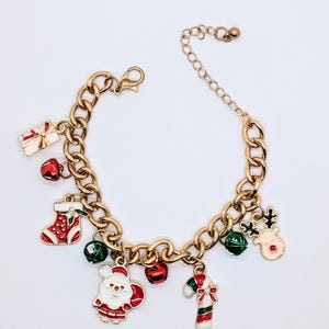 Vintage Christmas Charm Bracelet/Christmas Bracelet/Christmas Charms/Holiday Bracelet/Christmas Gift for Girls/Vintage Holiday Bracelet Gift