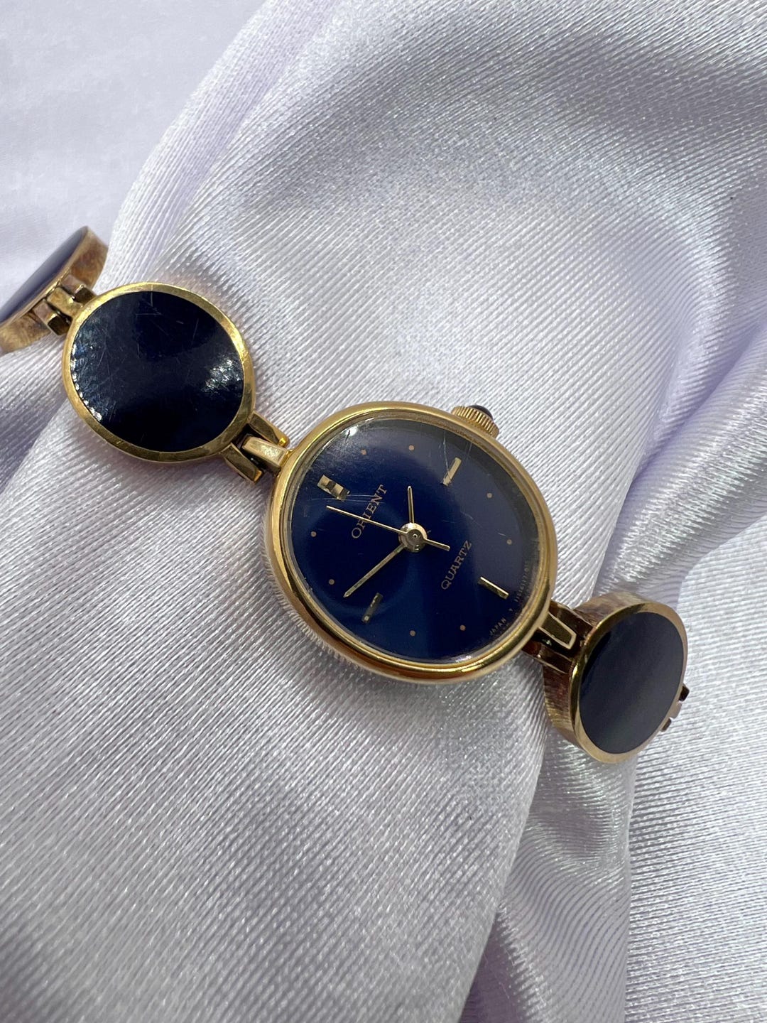 Rare Vintage Women's Orient Gold Tone Watch Black Stone