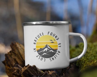 Taza de esmalte alienígena: Taza retro para acampar con ovnis