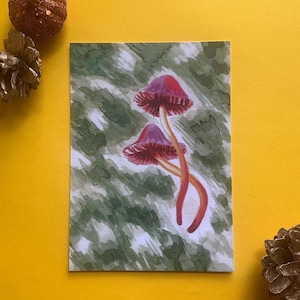 緑の背景のキノコの水彩画、自然植物のポストカード | キノコ好きへのギフト | 菌類プリント