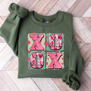 XOXO Valentines Day Shirt, Valentines Day Gift, Valentine Couple Shirt, Valentine Day Gift, Cute Valentine Shirt, XOXO T-Shirt