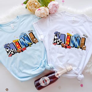 Camiseta familiar personalizada de Pixar Cars, camiseta de Rayo McQueen para mamá y papá, camiseta de Cars para mamá y papá, sudadera con capucha de la Copa Pistón, sudadera de Disney Cars Land imagen 2