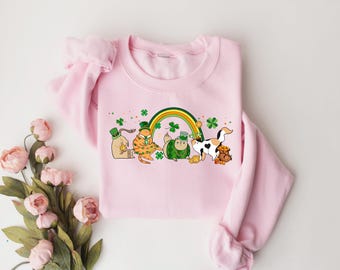 Cute Cat St Patricks Shirt,Cat Lover St Patricks Gift, Lucky Cat Shirt, Womens St Patricks Day Shirts, Retro Saint Patrick