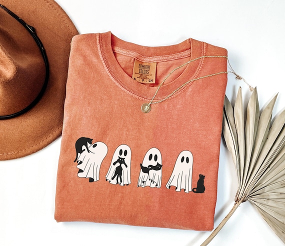 Comfort Colors® Ghost Cat Shirt, Cat Ghost T-Shirt, Cute Cat Lovers Shirt, Retro Ghost Halloween, Halloween Cat T-shirt, Spooky Season Gift