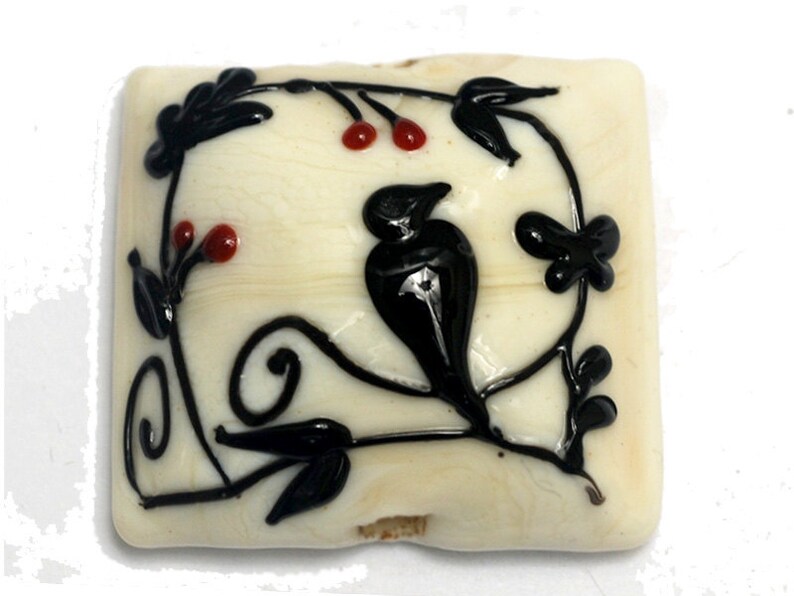 Vine Pattern Molded Glass Plat To Gateau Or Presentation On Foot Platters Trays Platters Issho Ueno Com