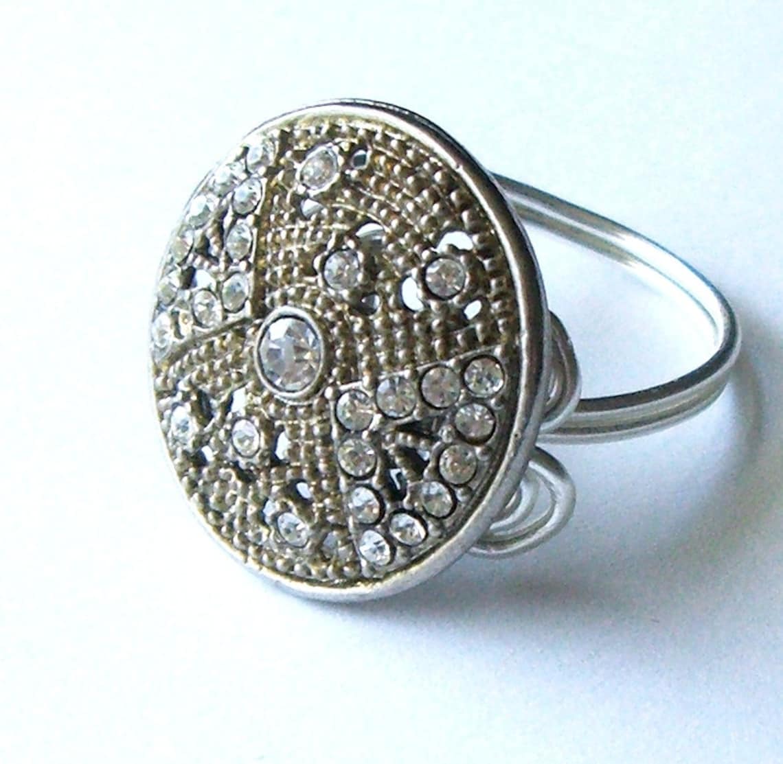 Art Deco Vintage Button Ring - Etsy