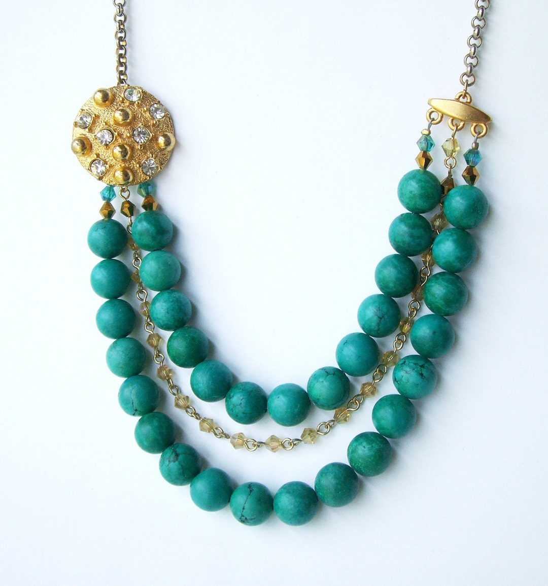 Green Vintage Style Necklace With Vintage Button - Etsy
