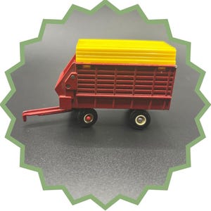 Vintage Toy Ertl 1/64 Ford New Holland Forage Wagon Yellow Top