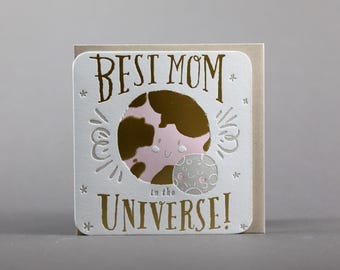 Carte de voeux pour la fête des Mères, typographie, feuille d'or : l'univers des mamans