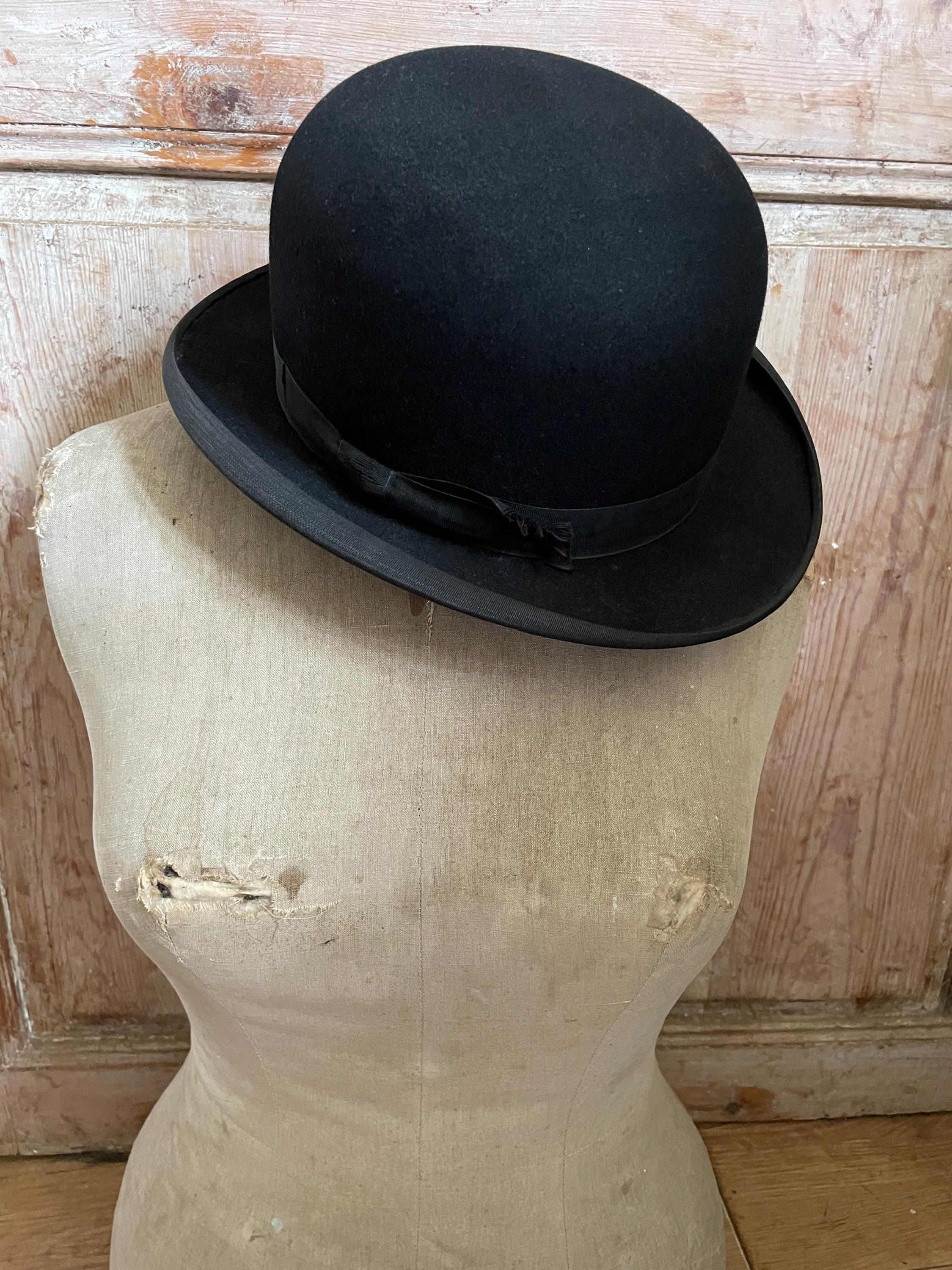 Antique bowler hat Italia