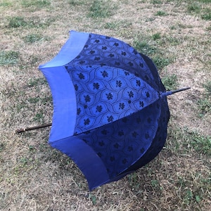 Stunning Antique French Victorian Electric Blue Silk with Black Lace Gold Band Handle Ladies Parasol