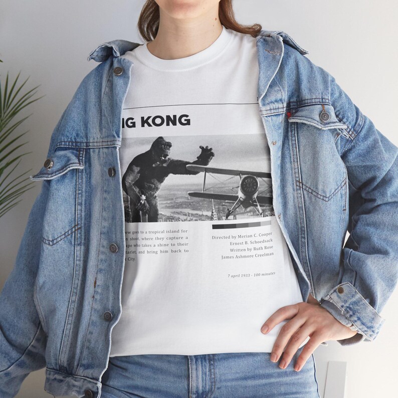 King Kong 1933 T-Shirt Vintage Movie Poster Design, Classic Horror Monster Tee, Retro Gorilla Graphic Shirt, Gift for Movie Buff, Unisex Top image 9