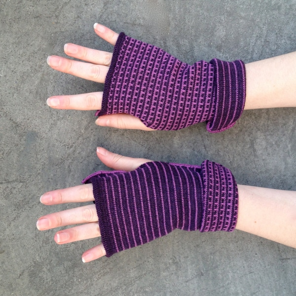 Arm Warmers Fingerless Gloves Purple and Pink Mittens Merino Wool Striped Gloves Mitaines en Laine Merinowolle Armstulpen