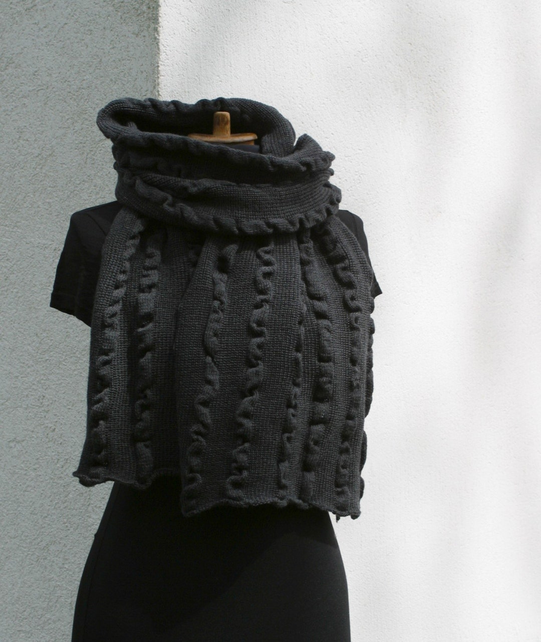 Sharn Wool Oversized Merino Wool Scarf Shawl, Chunky Charcoal Wrap - Etsy