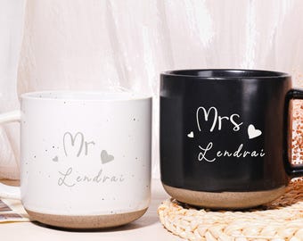 Taza de café personalizada para Sr. y Sra., taza de cerámica grabada, regalo para parejas, taza personalizada para Sr. y Sra., regalo de aniversario de bodas, taza personalizada para parejas