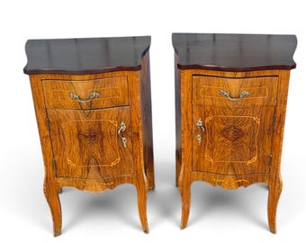 Pair of Italian Bookmatch Walnut Bedside Cabinet/ Nightstand.