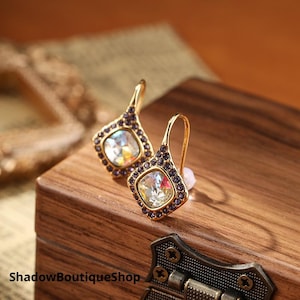 Vintage Fashion Earrings for Women – Chic Medieval Style, Antique Pearl Statement Jewelry