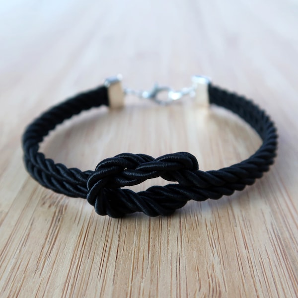 Nautical knotted rope bracelet in black