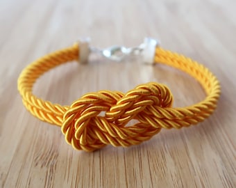 Nautical knotted rope bracelet in gold