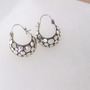 ARTISAN EARRINGS ~ Hoop Earrings ~ Sterling Silver ~ Beautiful Design ~ Everyday Earrings ~  Lightly Oxidized ~ WOW !! Gorgeous !!