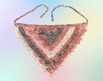 Blushy - Pañuelo de ganchillo hecho a mano estilo Y2K "Kelsie" - Turbante de punto grueso - Accesorio otoñal estilo cottagecore - Bonita diadema vegana
