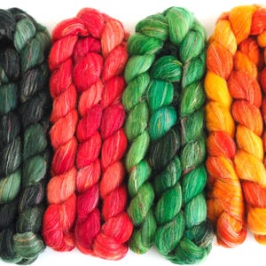 Merino/Acryl/Rayon Wolle, handgesponnener Kammzug , handgefärbt, handbemalt, Tonal Set